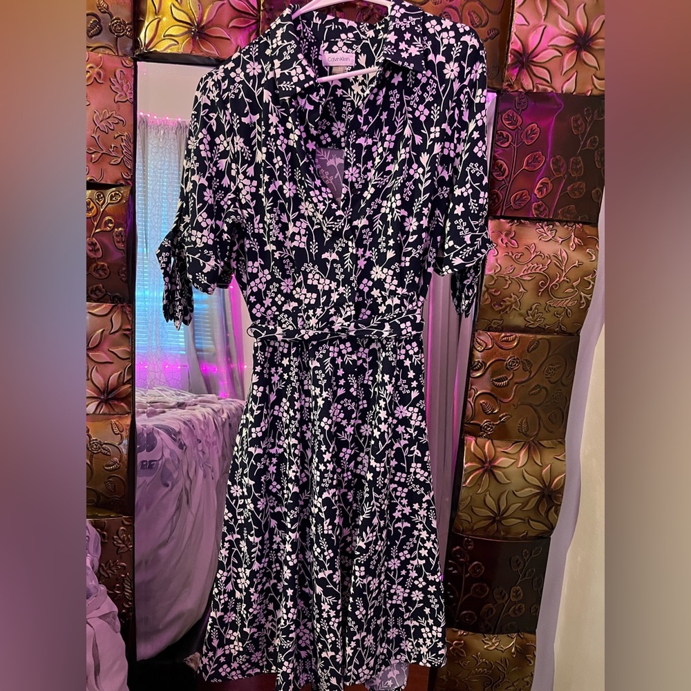 flowered navy blue and white dress!!